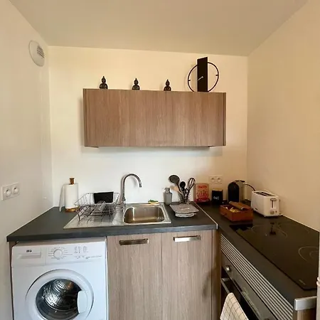 Apartment Neuf A 10min & Centre-ville + Garage