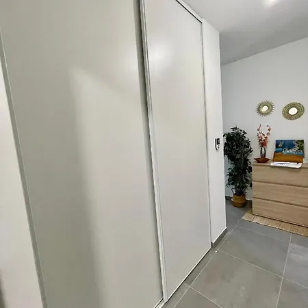 Neuf A 10min & Centre-ville + Garage Apartment Ajaccio (Corsica)